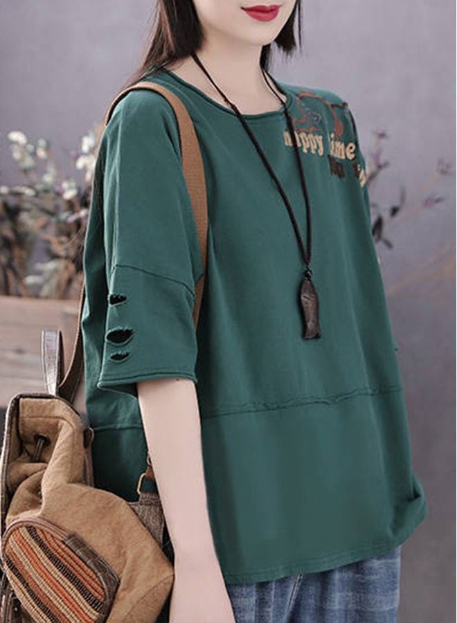 تيشيرت مطرز بعبارة "Happy Time" أخضر داكن - Image 3