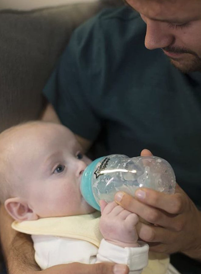 تومي تيبي طقم زجاجات رضاعة مزخرفة مضادة للمغص للأطفال سعة 250 مل من 3 قطع، لون شفاف/أخضر - Image 5