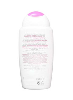femfresh Ultimate Care Soothing Wash 250ml  - Image 2