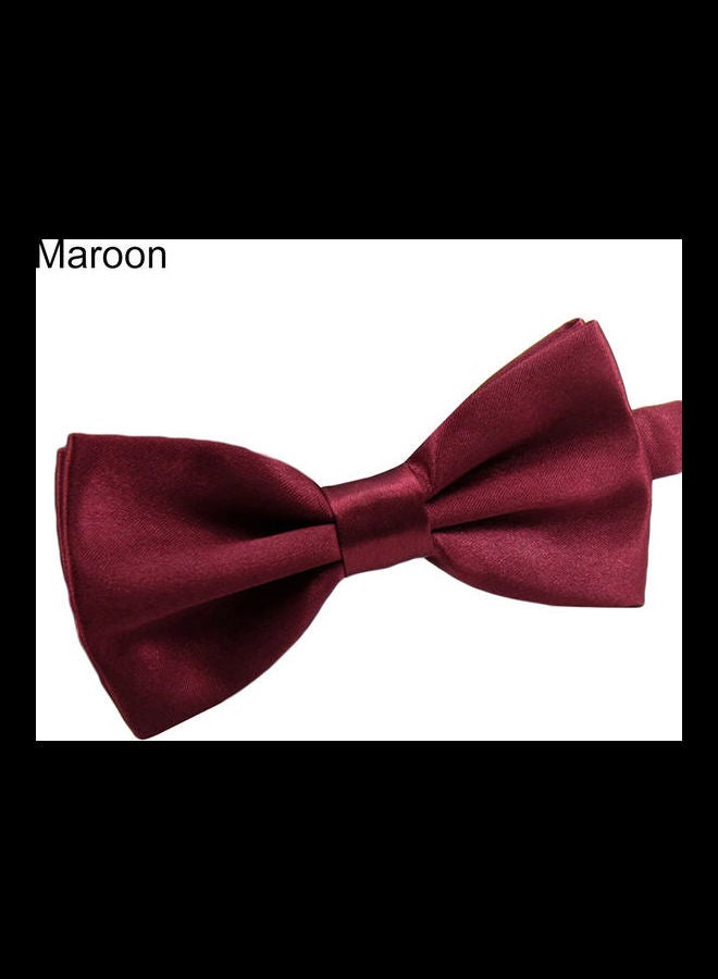 Solid Pattern Bow Tie Maroon