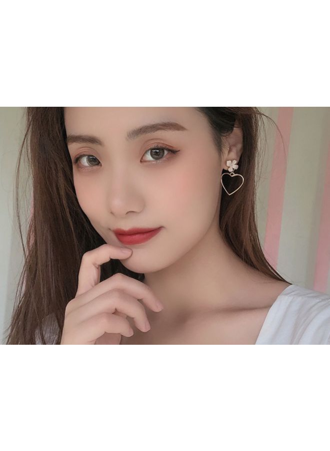 J&J Flower And Heart Designed Dangle Earrings - Image 5