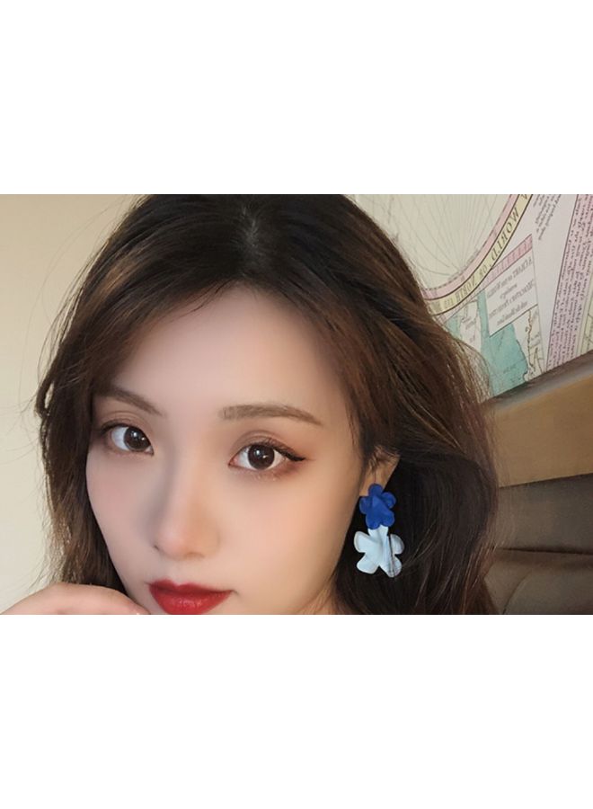 جونسون آند جونسون أقراط من الفضة الإسترليني عيار 925 على شكل زهرة مرصعة بالأحجار - Image 2