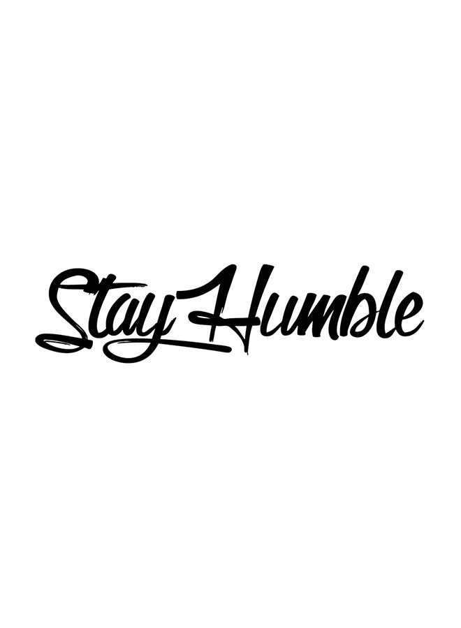 "ملصق لتزيين نافذة السيارة بتصميم بسيط مطبوع عليه عبارة "Stay Humble" - Image 1