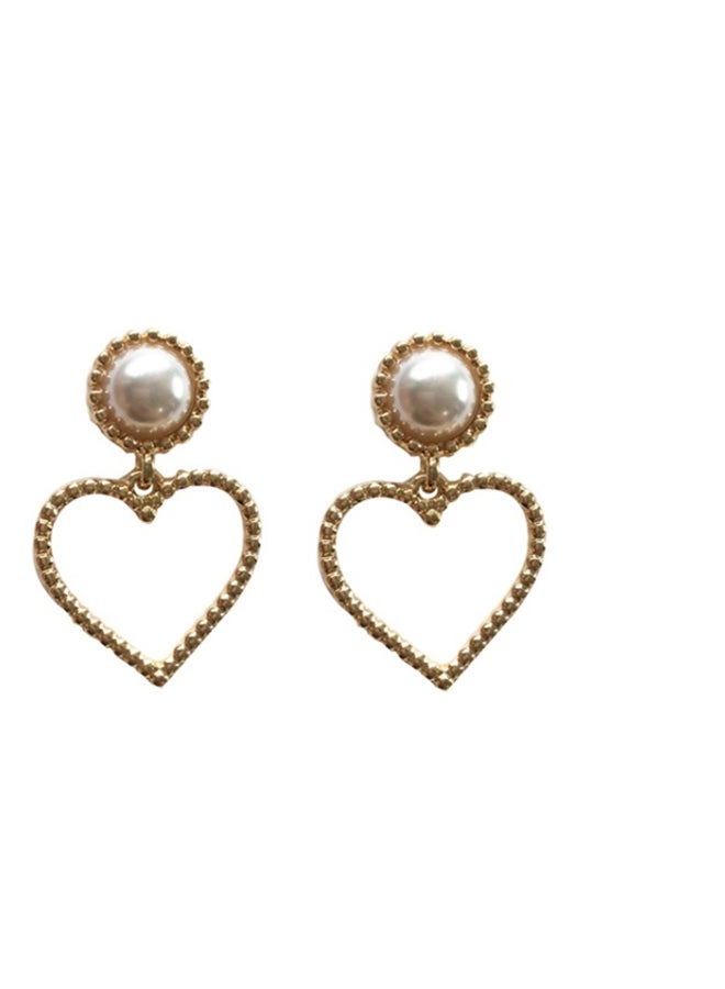 J&J Silver Needle Love Heart Shape Stud Earrings 