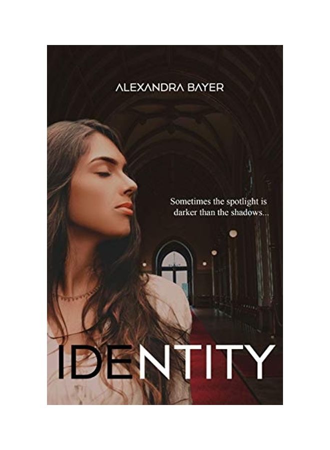 Identity paperback english - Image 1