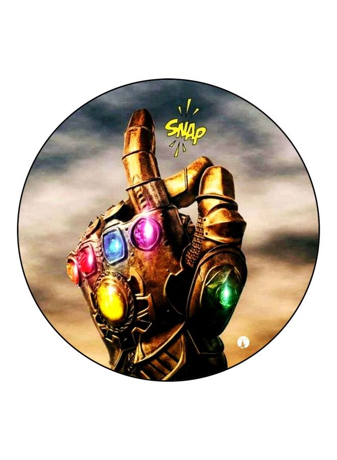 بي بي قطعة مغناطيسية بطبعة تمثل قفاز شخصية ثانوس توضع على الثلاجة ذهبي/ أخضر/ أحمر 5.5سم - Image 1