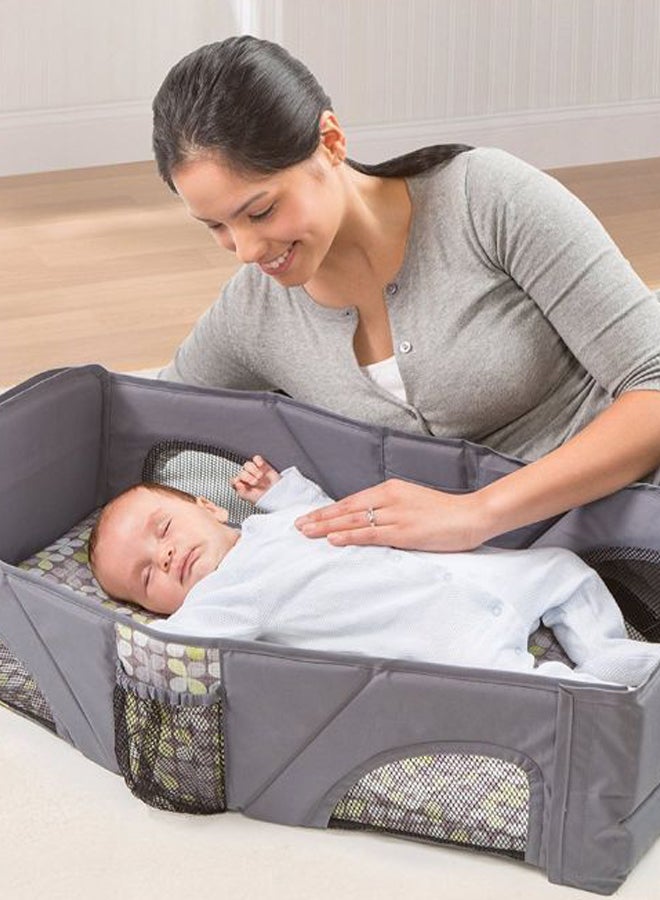 Deluxe Infant Travel Bed - Grey/Green - v1605075470/N21493590A_3