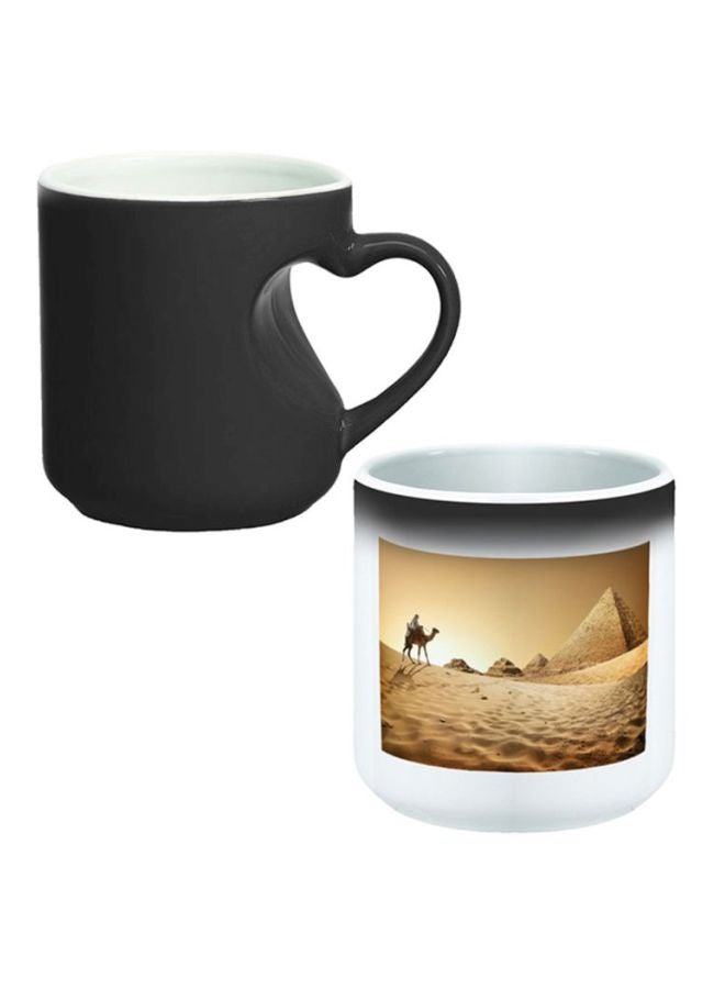 ديكالاك مج قهوة سحري من السيراميك بطبعة أبيض/بني