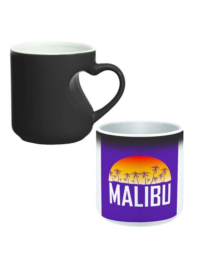 ديكالاك مج قهوة سحري بطبعة كلمة "Malibu" أبيض/ أسود/ أرجواني