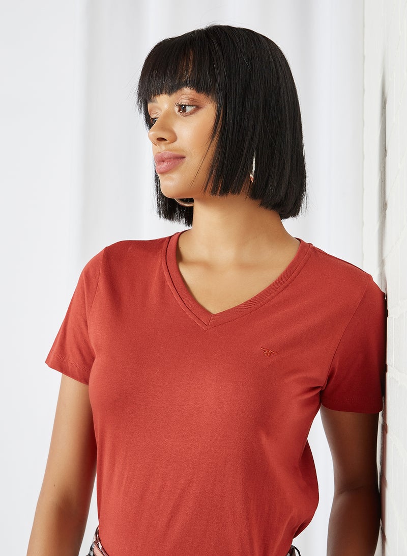 FAME FOREVER Solid V-Neck T-Shirt Rust  - Image 4