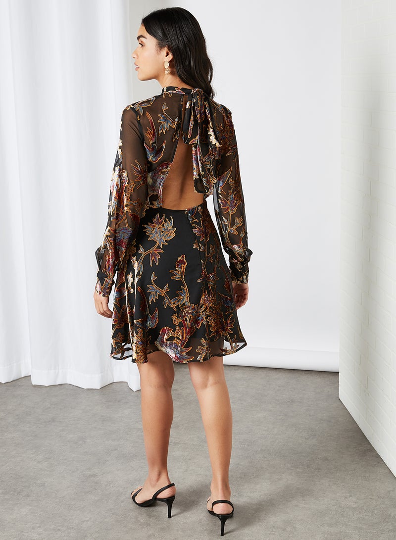 Hope & Ivy - Open Back Floral Dress Navy and Blue - Image 1