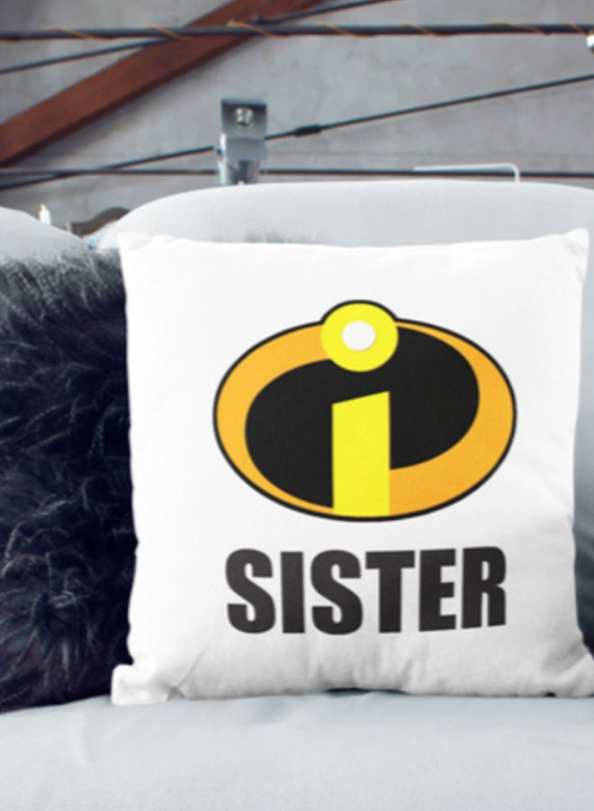 وسادة زينة مطبوع عليها عبارة "Sister Gift" أبيض/أسود/أصفر 16 x 16بوصة - Image 3
