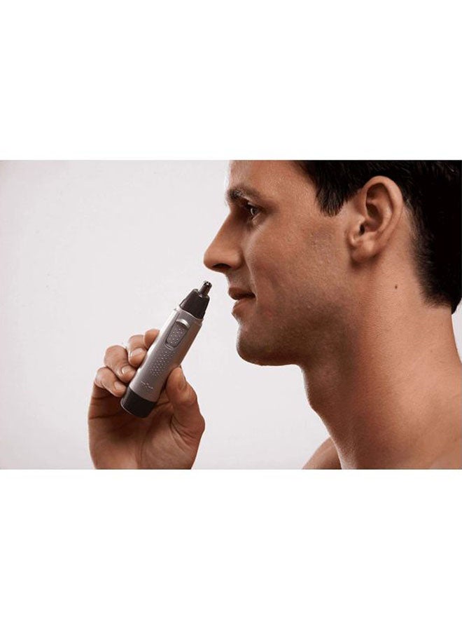 براون ماكينة تشذيب شعر الأنف والأذن أسود/ فضي 2.6x2.6x12.6سم - Image 5