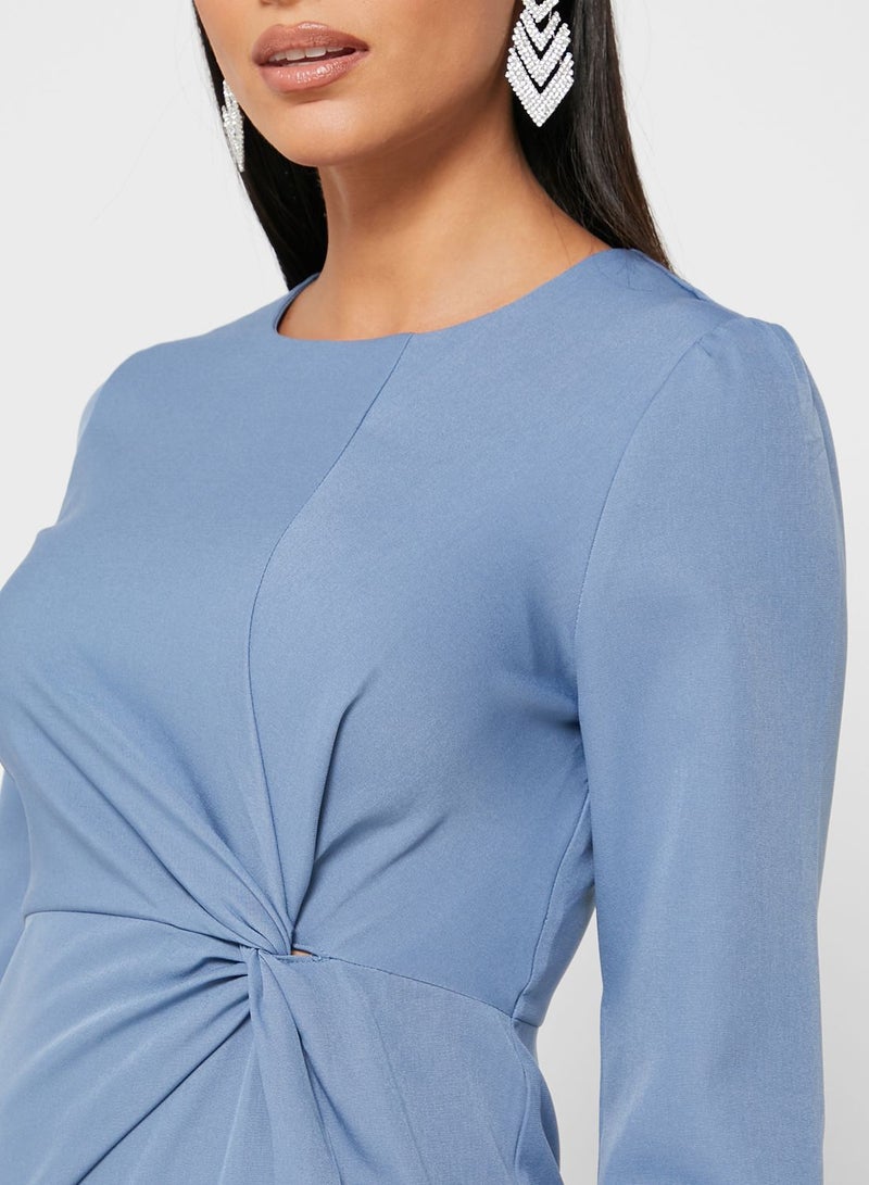 خزانة فستان طويل بتصميم ملتف من الأمام أزرق - Image 3