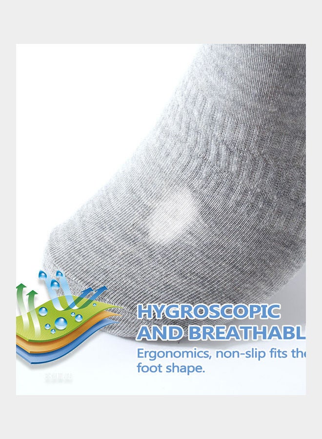 Pair Of 12 Unisex Low Cut Socks Black  - Image 4