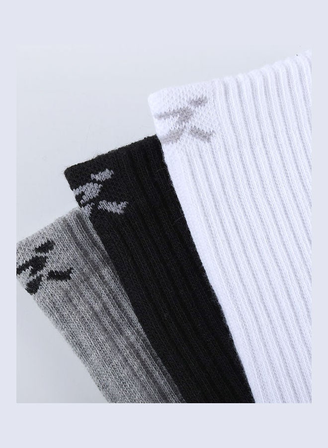 Pair Of 6 of Solid Color Crew Socks Black  - Image 5