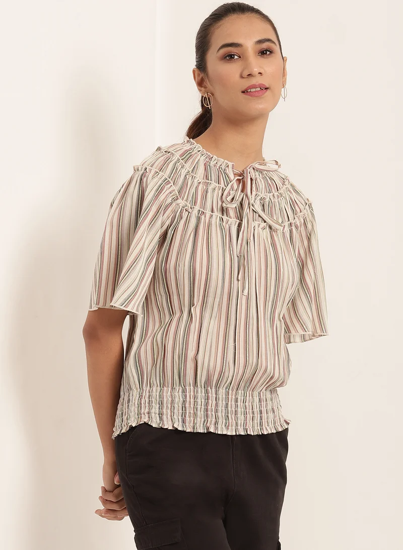 Aila Smocked Hem Short Sleeves Blouse