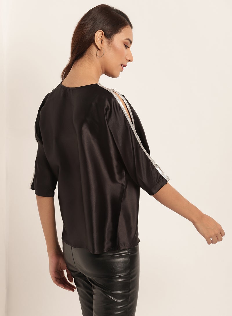 Aila Solid Design Three Quarter Sleeves Blouse Black - Image 2