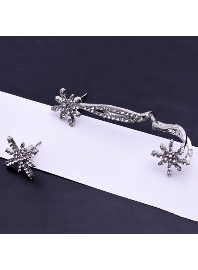 Asymmetric Shiny Rhinestone Inlaid Snowflake Ear Cuff - Image 4