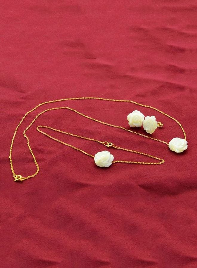Vera Perla - 18 Karat Yellow Gold Rose Carved Mother Of Pearl Set - Image 1