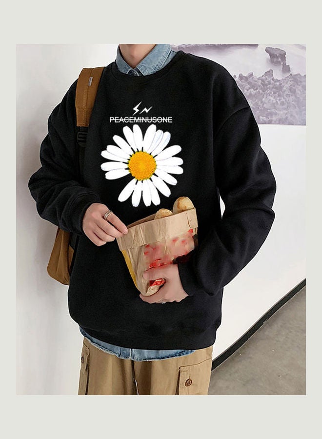 تيشيرت بأكمام طويلة بطبعة زهور الأقحوان أسود/ أبيض/ أصفر - Image 4