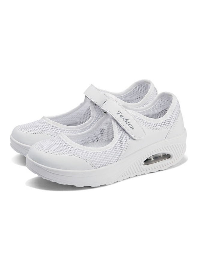 Beauenty Spring and summer breathable mother's shoes heighten net shoes air cushion walking shoes for middle-aged and elderly people anti slip soft soled women's shoes large work shoes white - Image 1