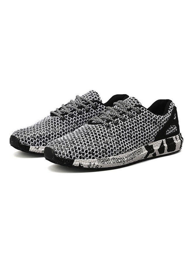 بيوينتي حذاء عصري كاجوال رياضي جديد مناسب للصيف خفيف الوزن من طبقة واحدة من القماش الشبكي الفارغ أسود - Image 1