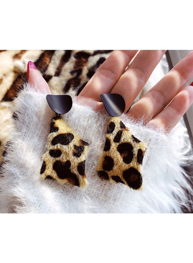 J&J Leopard Skin Printed Dangle Earrings - Image 3