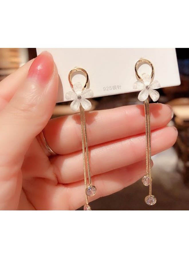 جونسون آند جونسون أقراط متدلية مرصعة بالأحجار بتصميم فرنسي على شكل زهرة - Image 3