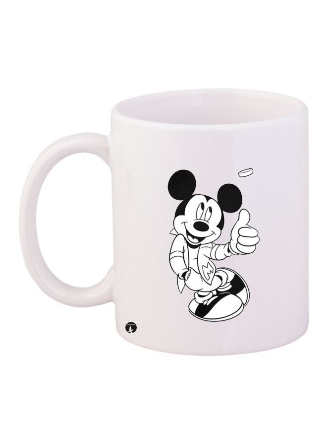 قدح قهوة بطباعة ميكي ماوس أبيض/ أسود