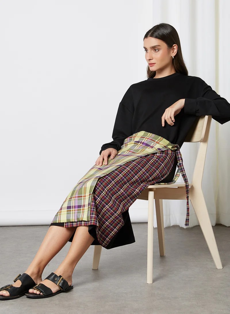 ELEGANZA Pleated Check Long Sleeve Midi Dress Black Check
