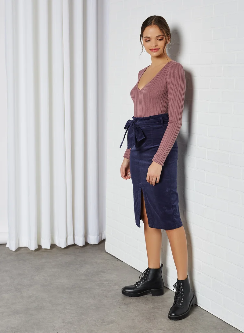 Generic تنورة متوسطة الطول بتصميم مكشكش وقماش مخملي مضلع وقصة مستقيمة كحلي