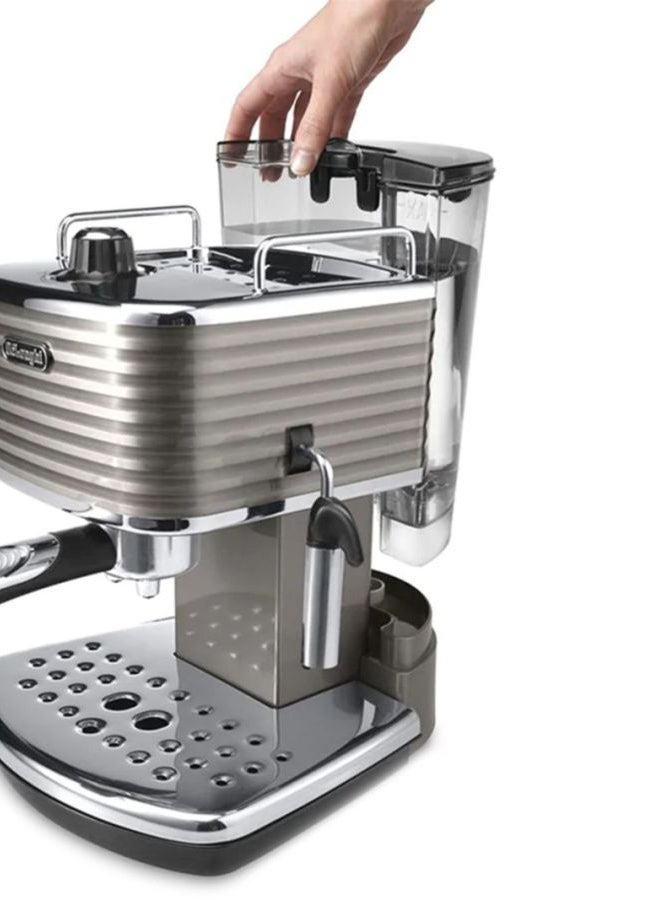 De'Longhi - Espresso Maker 1.4 L 1100.0 W ECZ351.BG Beige/Silver/Black - Image 1