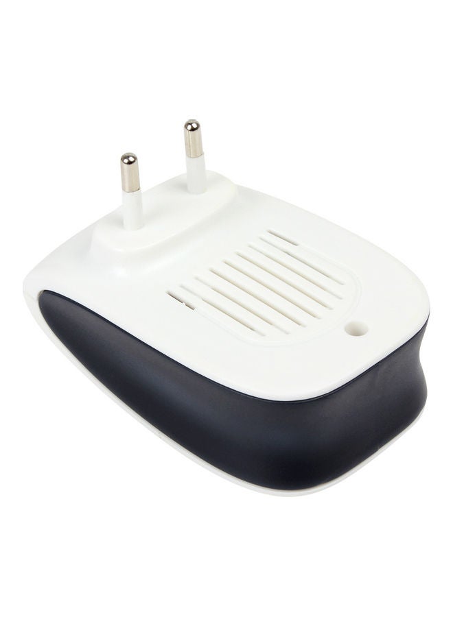 2 Pieces Of High Quality Ultrasonic Electronic Pest Repellent white 10 x 7 x 10cm  - Image 4