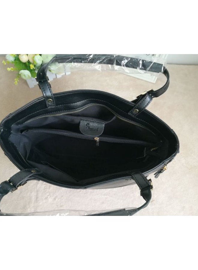 بيوينتي حقيبة يد واسعة بنمط خطوط متشابكة أسود - Image 3