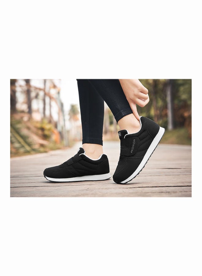 Beauenty Breathable Anti Skid Velcro Closure Sneakers Black  - Image 5