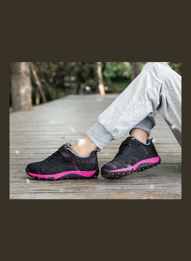 بيوينتي سنيكرز سوفت سولد برقبة منخفضة أسود - Image 3