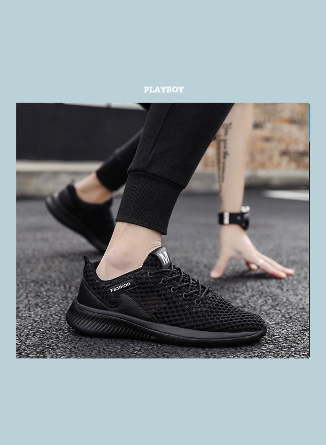 بيوينتي حذاء رياضي برباط نفاذية للهواء أسود - Image 4