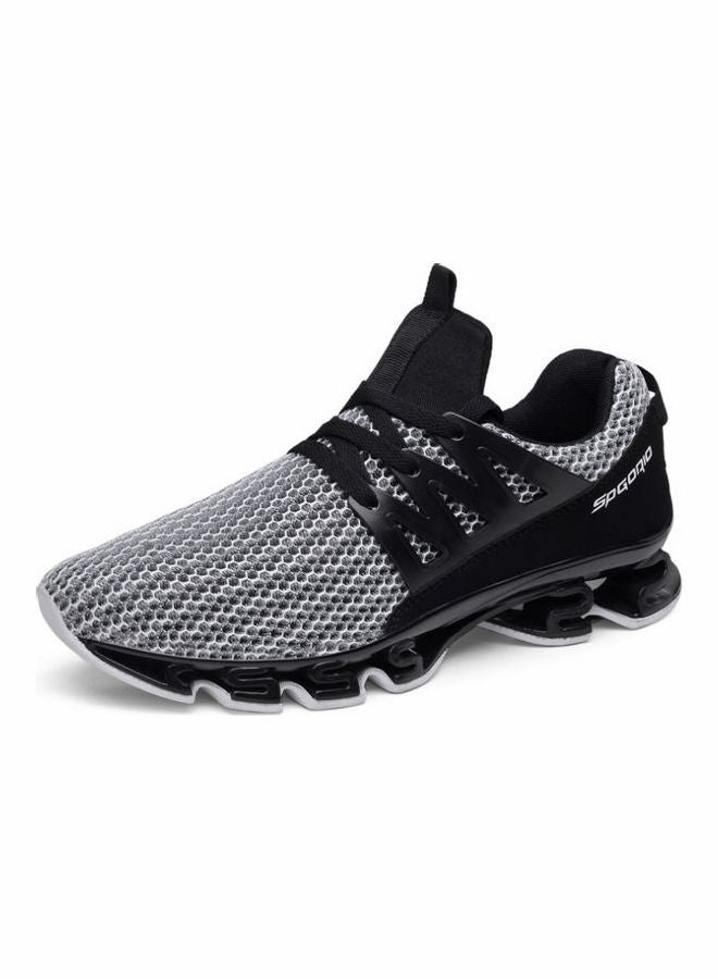 بيوينتي حذاء سنيكرز رياضي برقبة منخفضة رمادي/أسود - Image 2