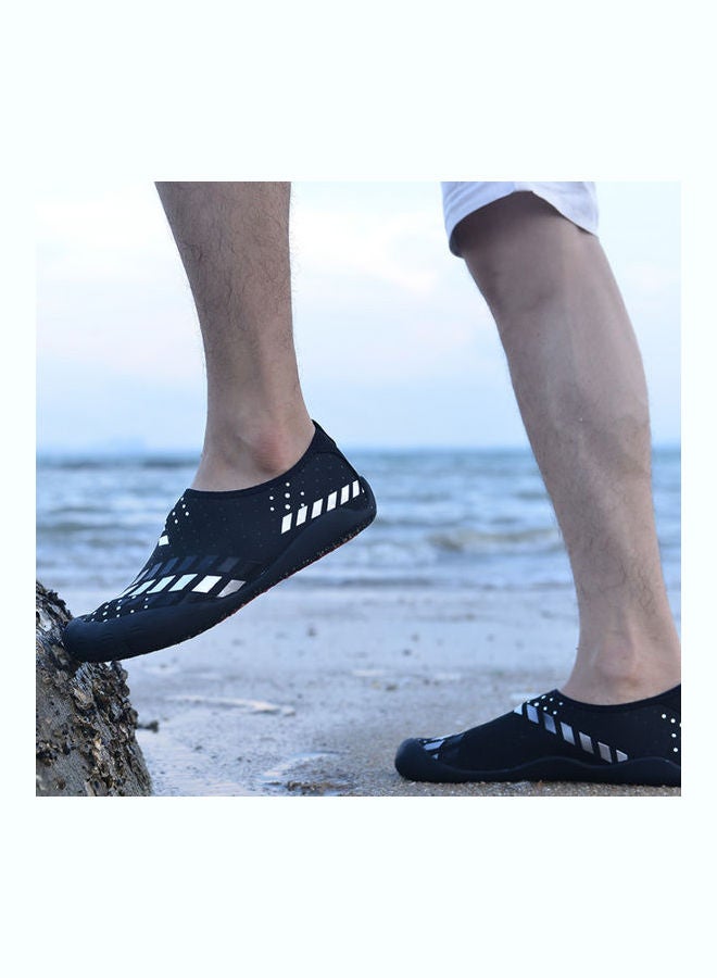 Beauenty Beach Barefoot Trainers Black/White - Image 5