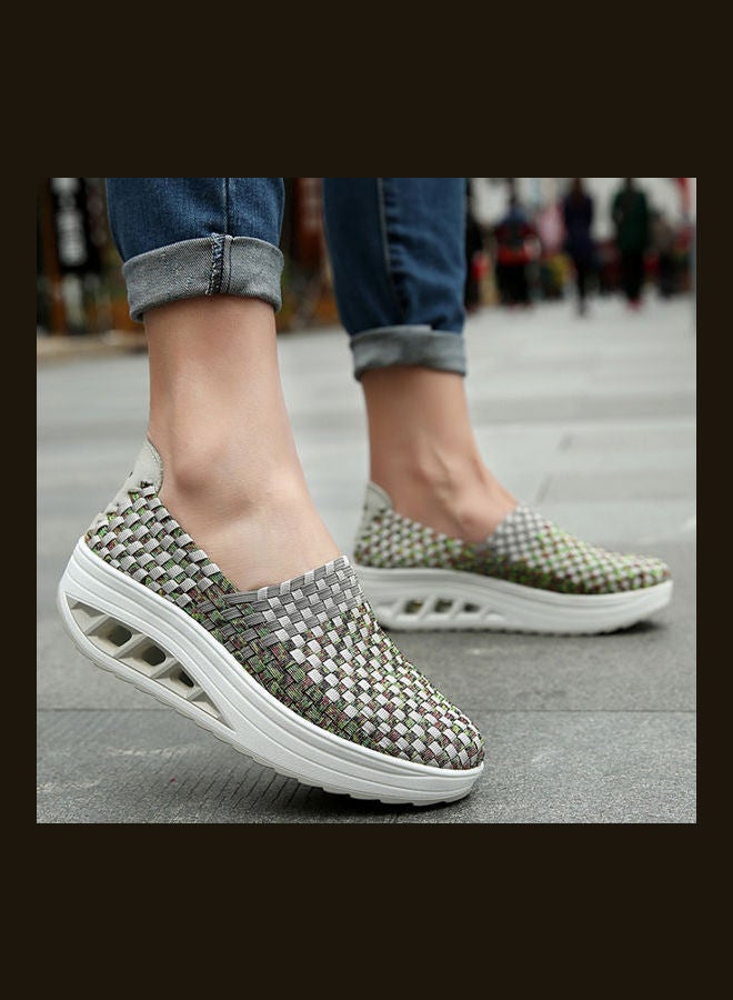 Beauenty - Korean Fashion Breathable Slip-Ons Green - Image 1