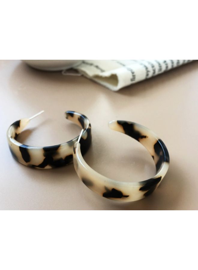 J&J Leopard Printed Hoop Earrings - Image 4