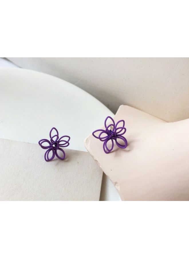 J&J - Flower Designed Studs - Image 1