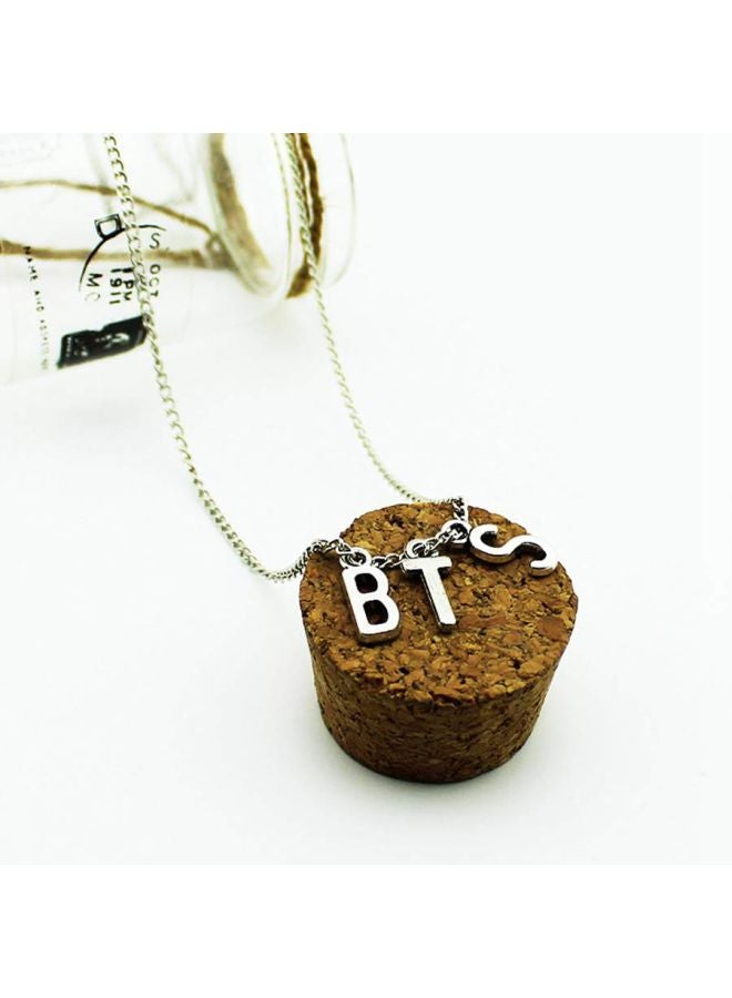 بيوينتي قلادة بدلاية بتصميم أحرف "BTS" - Image 2