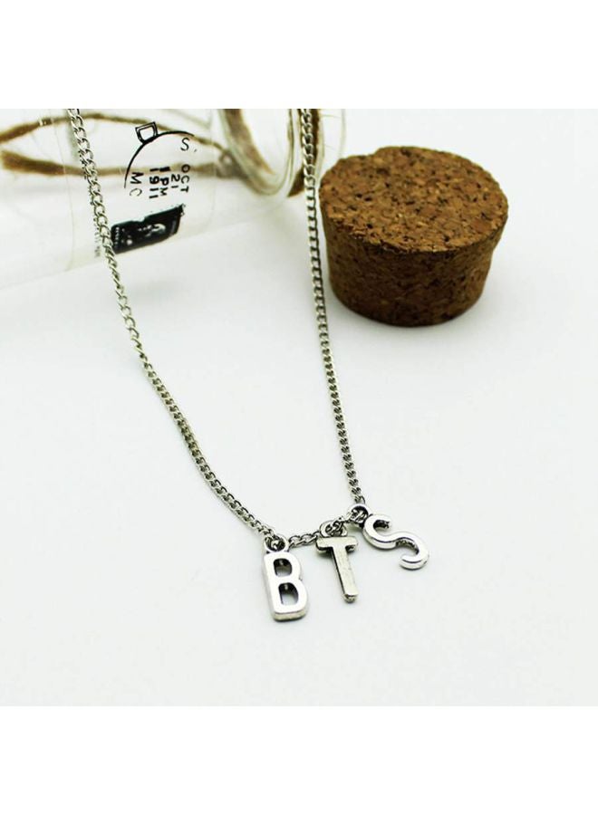 بيوينتي قلادة بدلاية بتصميم أحرف "BTS" - Image 4