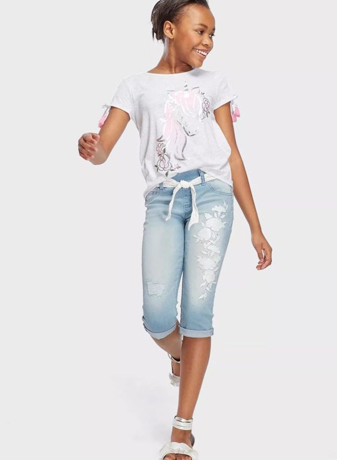 جاستس شورتات مطرزة بنقش الزهور أزرق/أبيض - Image 3