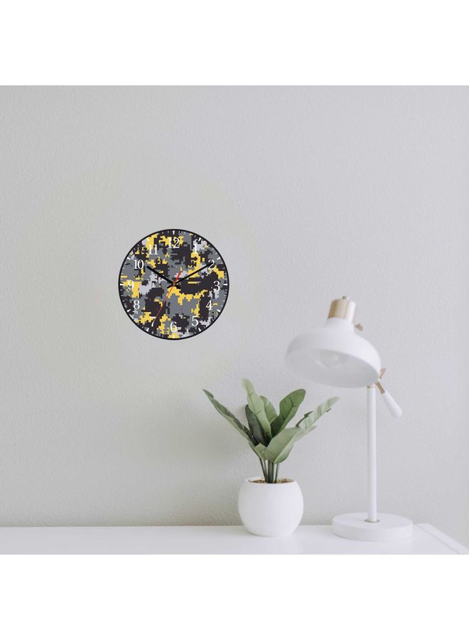 LOWHA Camouflage Pixel Decorative Wall Clock Battery Operated Black 30x30cm  - Image 2