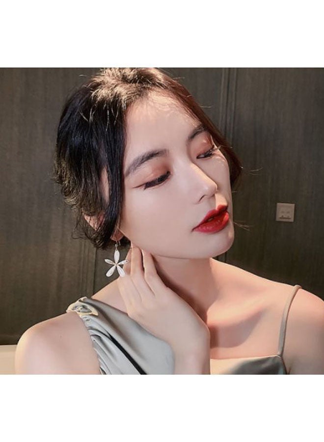 J&J Leaf Designed Dangle Earrings - Image 2