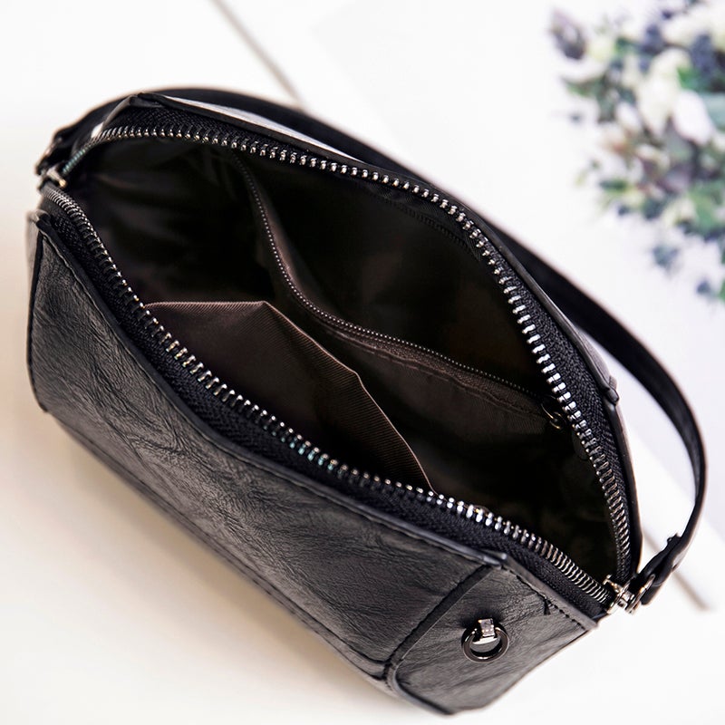 فريت حقيبة كروس بحزام سلسلة بتصميم بسيط أسود - Image 2