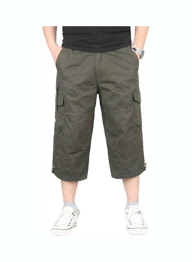 بنطال قصير سادة جيد التهوية اللون الأخضر العسكري - Image 1